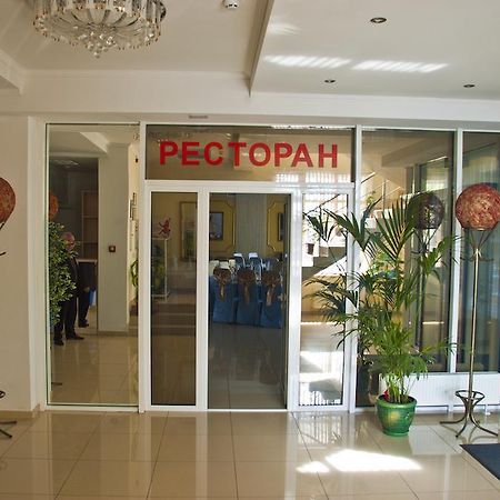 Hotel Nobel Κισινάου Εξωτερικό φωτογραφία