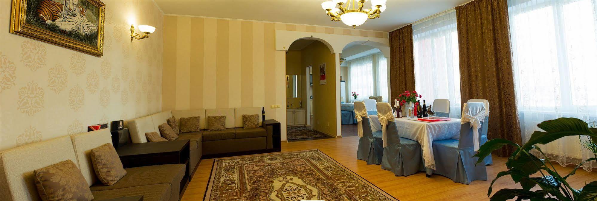 Hotel Nobel Κισινάου Εξωτερικό φωτογραφία