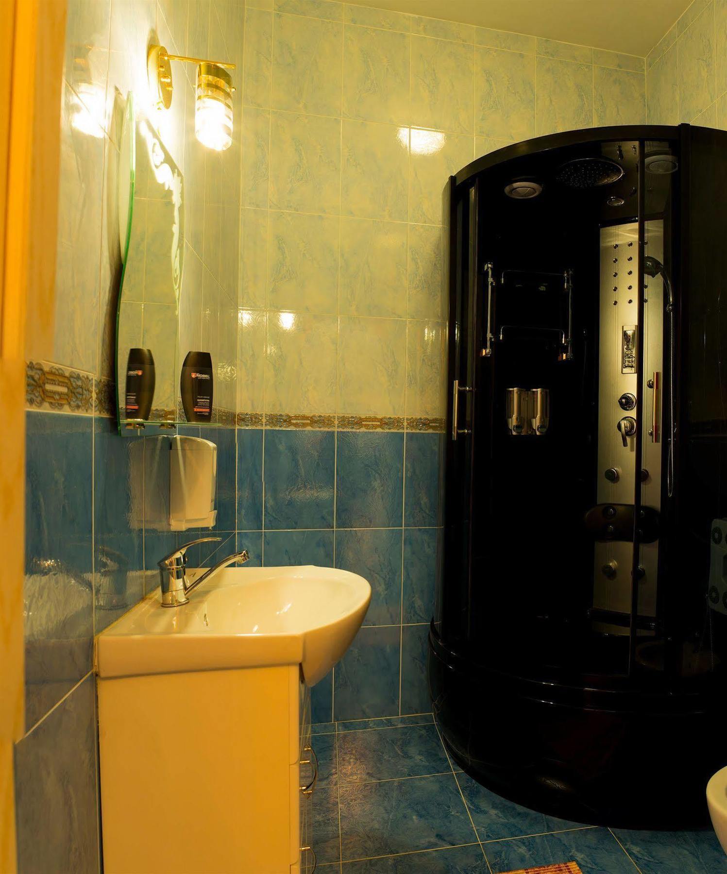 Hotel Nobel Κισινάου Εξωτερικό φωτογραφία
